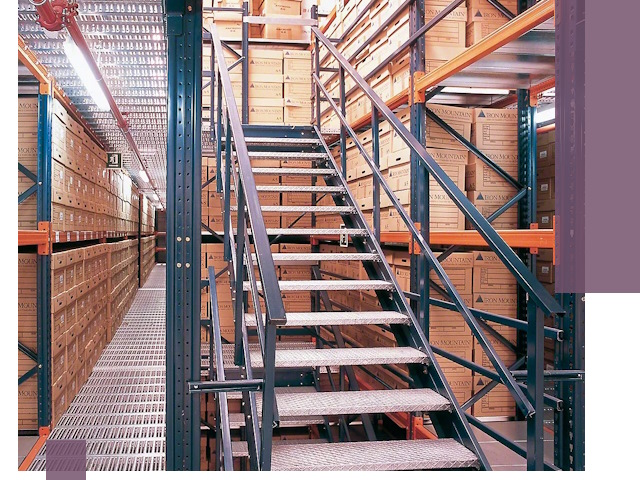 Лестницы складские прочные и безопасные под ключ в Перми