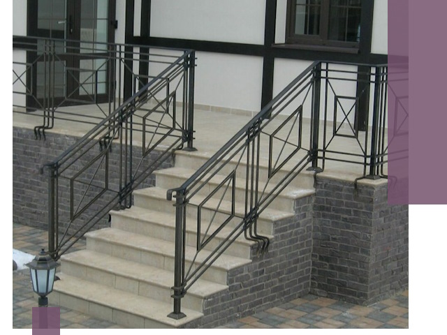 Перила для крыльца в Перми — монтаж, изготовление и установка